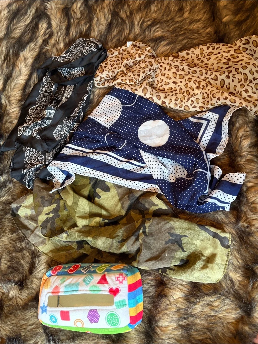 Sensory Pull Along Baby Tissue Box With 4 Scarfs